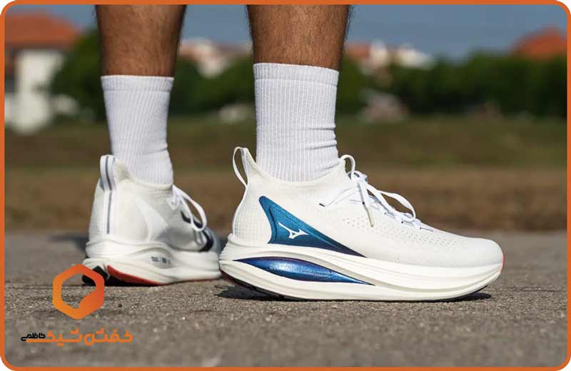 کفش رانینگ Mizuno Neo Vista 2 - بهترین کفش های رانینگ
