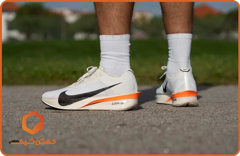 کفش رانینگ Nike Vaporfly 4 یکی از بهترین کفش های رانینگ