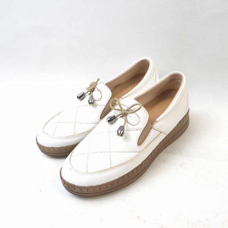 کفش طبی زنانه سفید