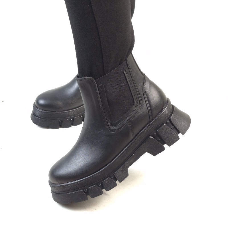 کفش نیم بوت زنانه و دخترانه